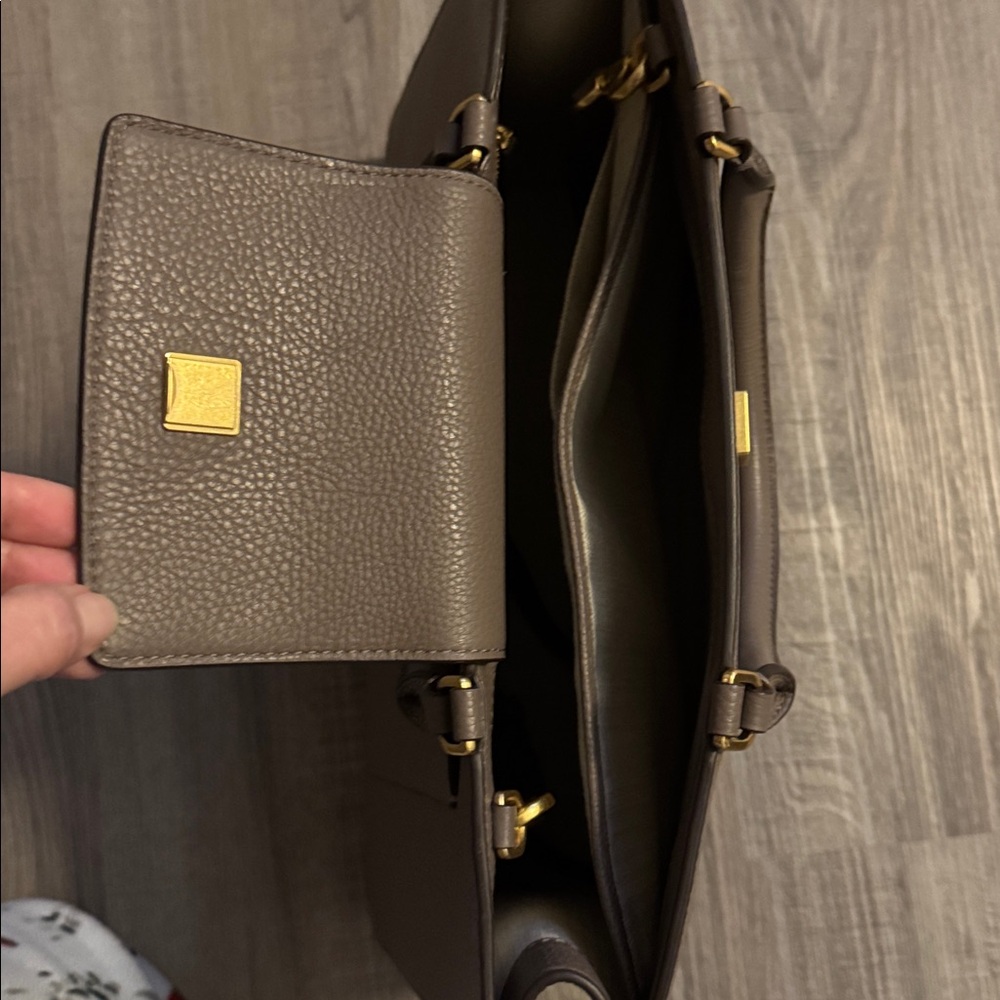 Tory Burch Leather Handbag - Picture 2 of 11